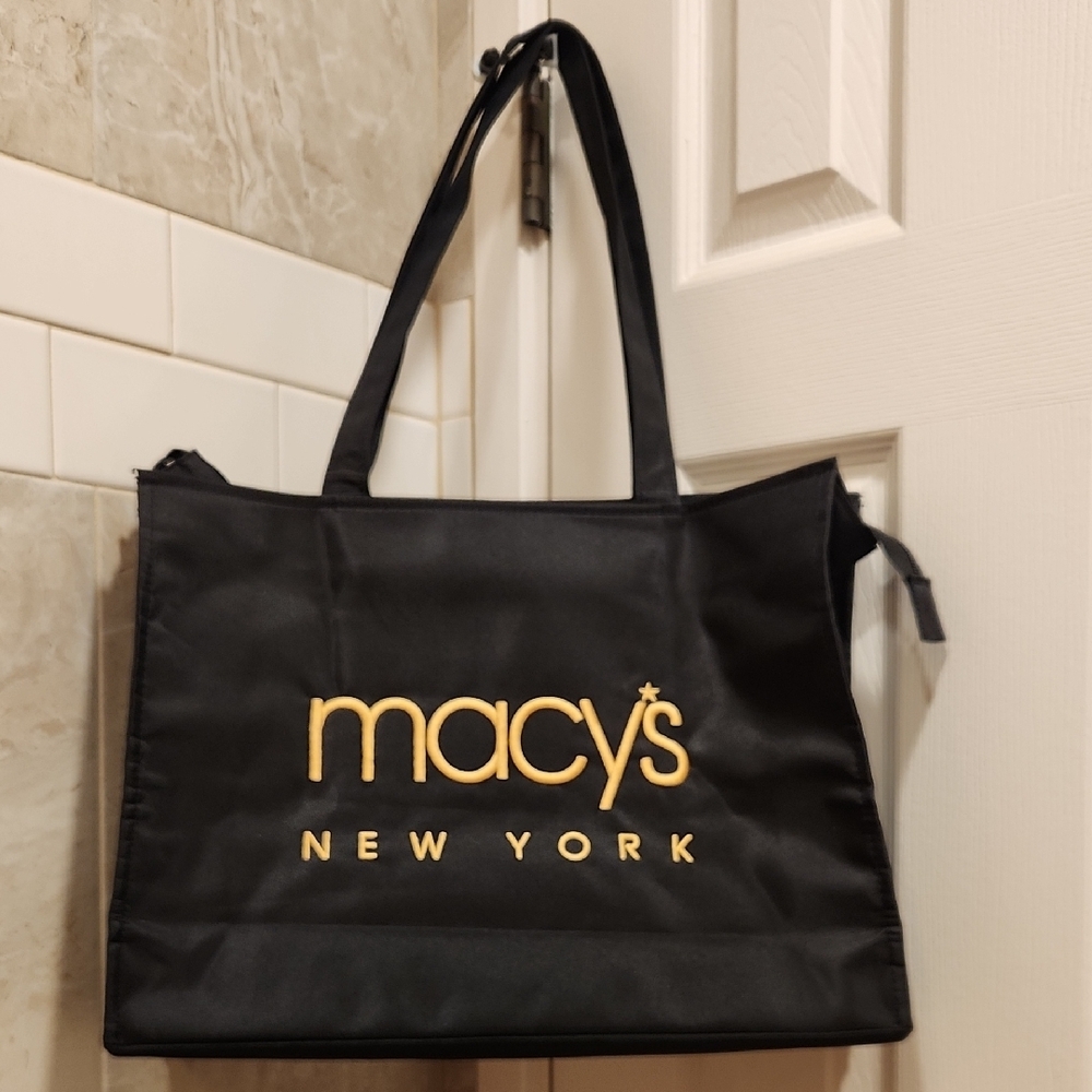Macy's New York Black and Gold Tote Bag  Durable and Stylish NEW